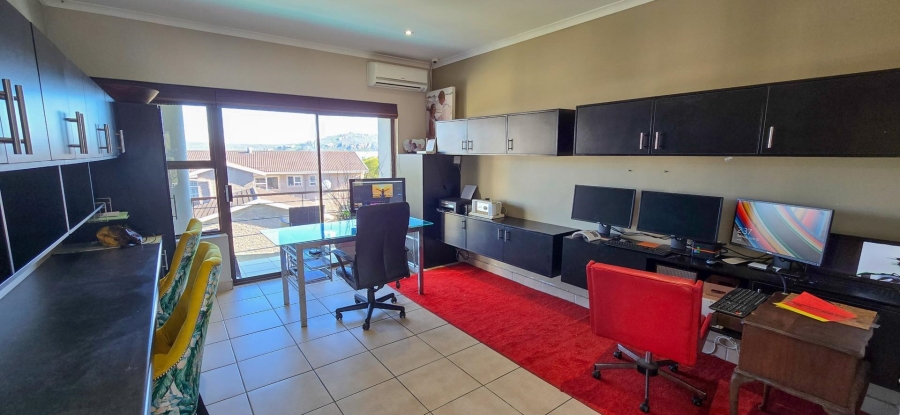 4 Bedroom Property for Sale in Myburgh Park Western Cape